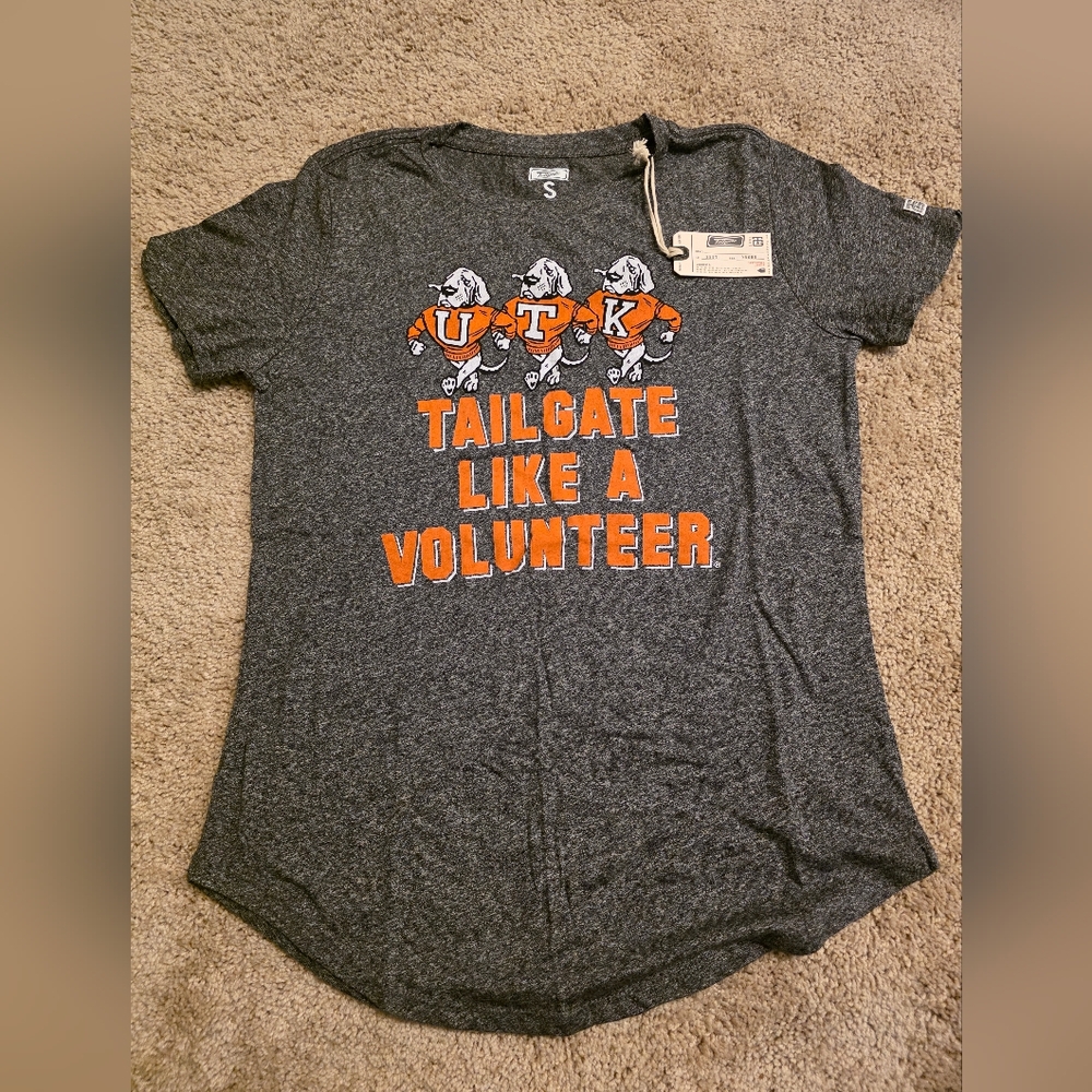 University Of Tennessee Gray Womens T-Shirt Size Small NWT